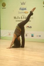 at Gold Gym_s Fit n Fab in Kandivili, Mumbai on 22nd Oct 2011 (15).JPG